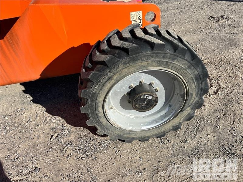 JLG 660SJ 4WD Diesel Telescopic Boom Lift Teleszkópos emelők