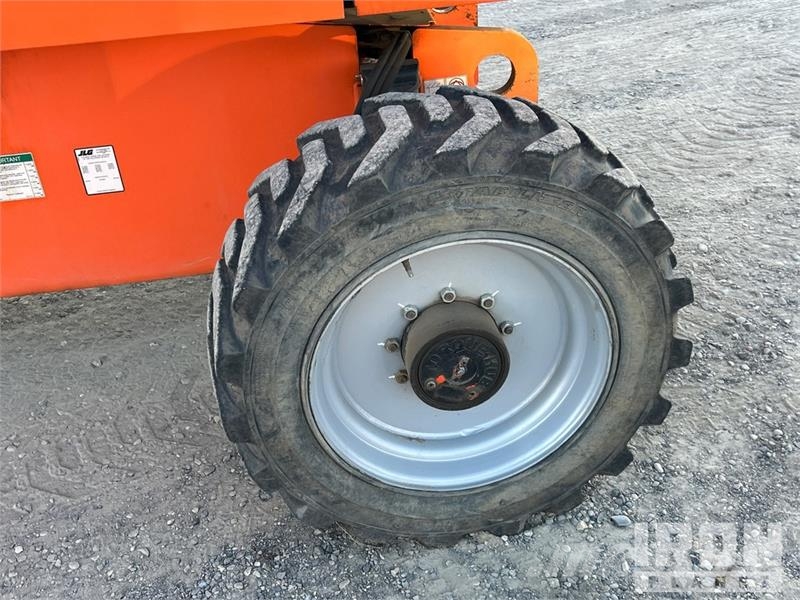 JLG 660SJ 4WD Diesel Telescopic Boom Lift Teleszkópos emelők