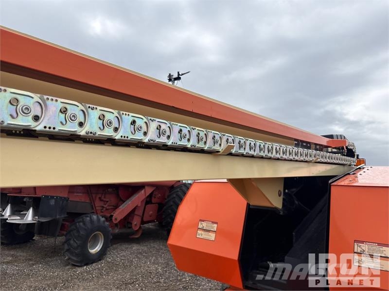 JLG 660SJ 4WD Diesel Telescopic Boom Lift - Factory Re Plataformas con brazo de elevación telescópico