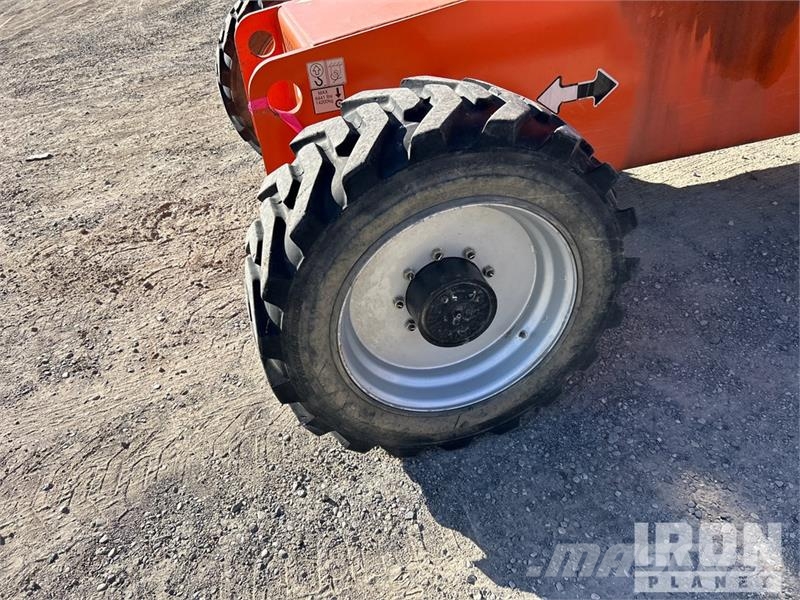 JLG 660SJ 4WD Diesel Telescopic Boom Lift Teleszkópos emelők