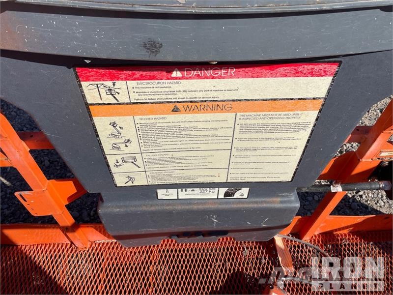 JLG 660SJ 4WD Diesel Telescopic Boom Lift - Factory Re Telescopic boom lifts