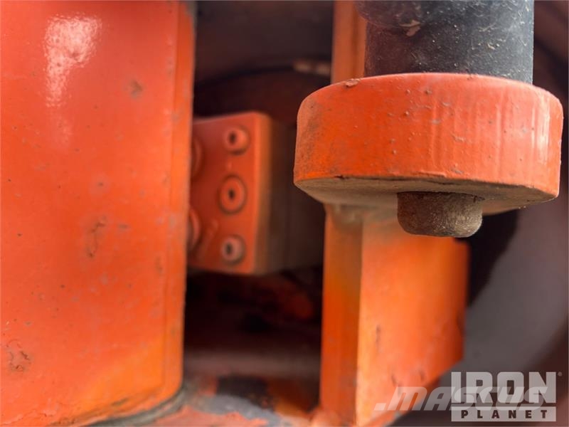JLG 660SJ 4WD Diesel Telescopic Boom Lift - Factory Re Plataformas con brazo de elevación telescópico