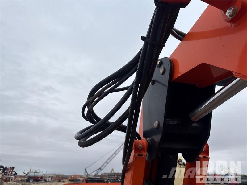 JLG 660SJ 4WD Diesel Telescopic Boom Lift - Factory Re Plataformas con brazo de elevación telescópico