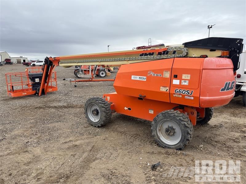 JLG 660SJ 4WD Diesel Telescopic Boom Lift - Factory Re Plataformas con brazo de elevación telescópico