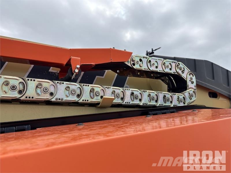 JLG 660SJ 4WD Diesel Telescopic Boom Lift - Factory Re Plataformas con brazo de elevación telescópico