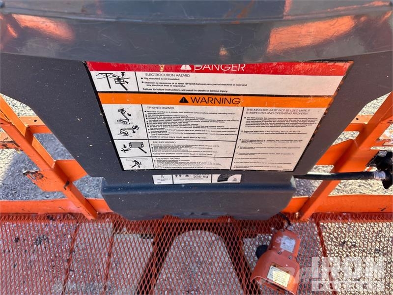 JLG 660SJ 4WD Diesel Telescopic Boom Lift Teleszkópos emelők