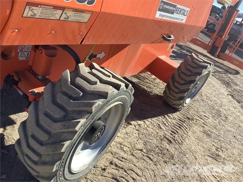 JLG 660SJ 4WD Diesel Telescopic Boom Lift Teleskopske podizne platforme