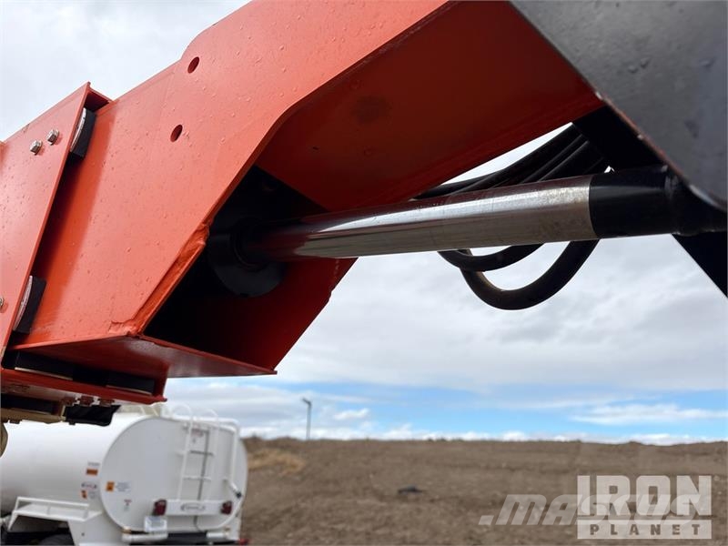 JLG 660SJ 4WD Diesel Telescopic Boom Lift - Factory Re Plataformas con brazo de elevación telescópico