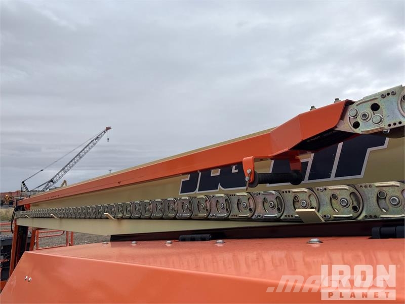 JLG 660SJ 4WD Diesel Telescopic Boom Lift - Factory Re Plataformas con brazo de elevación telescópico
