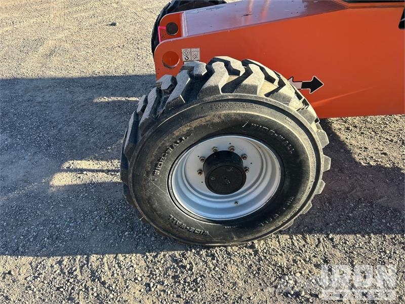JLG 660SJ 4WD Diesel Telescopic Boom Lift Teleszkópos emelők
