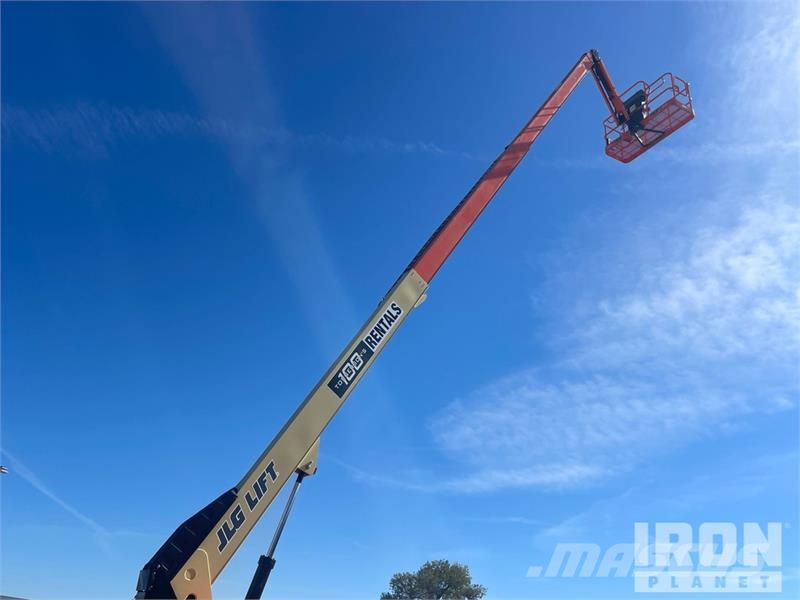 JLG 660SJ 4WD Diesel Telescopic Boom Lift - Factory Re Telescopic boom lifts