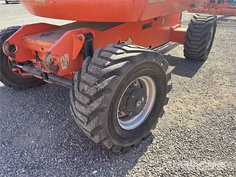 JLG 800 AJ 2WD Diesel Articulating Boom Lift Nacele cu brat articulat