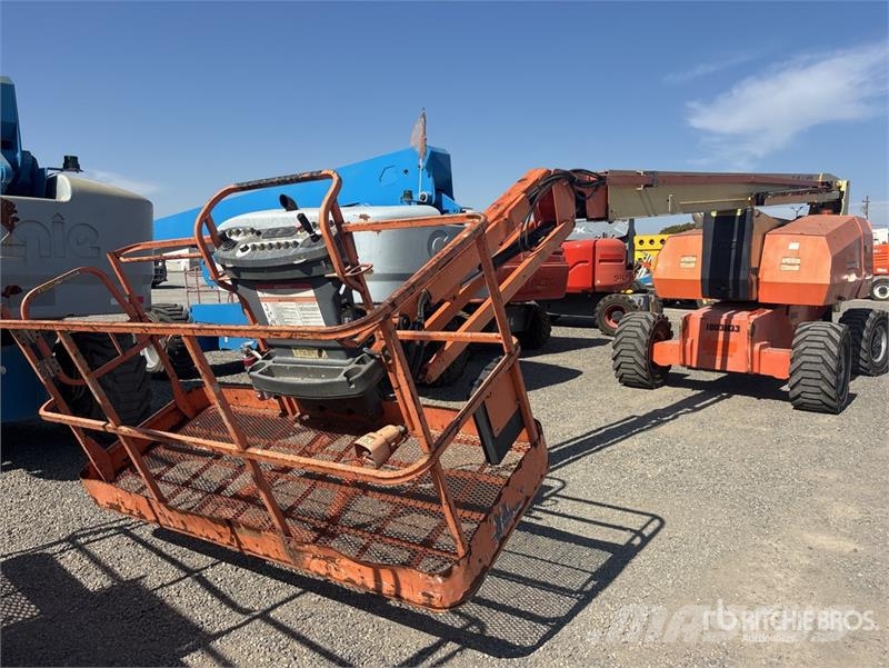 JLG 800 AJ 2WD Diesel Articulating Boom Lift Nacele cu brat articulat