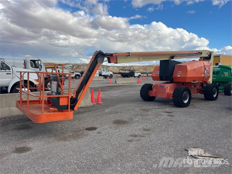 JLG 800 AJ 4WD Diesel Articulating Boom Lift رافعات سلة مفصلية