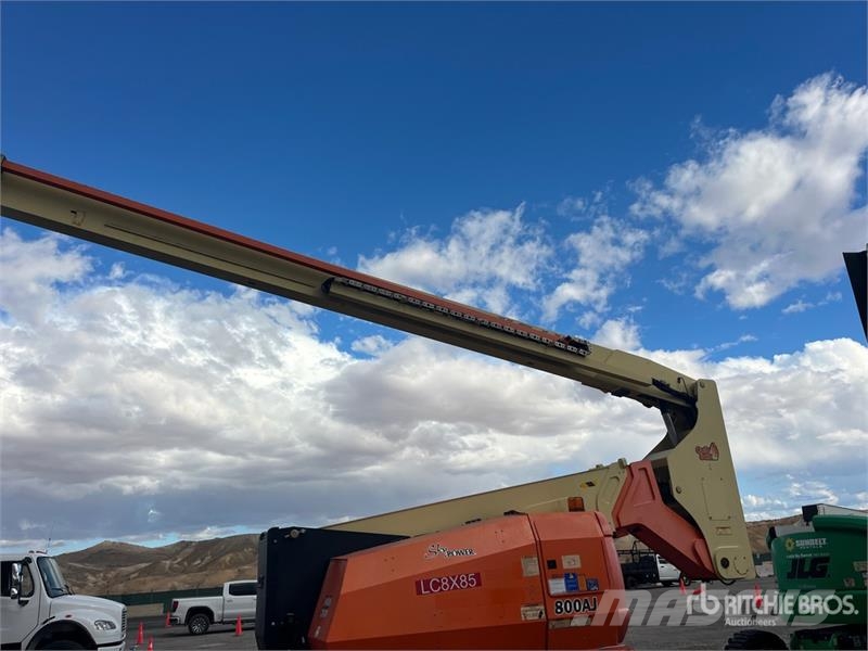 JLG 800 AJ 4WD Diesel Articulating Boom Lift رافعات سلة مفصلية