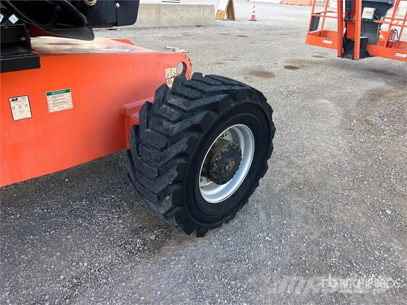 JLG 800 AJ 4WD Diesel Articulating Boom Lift رافعات سلة مفصلية