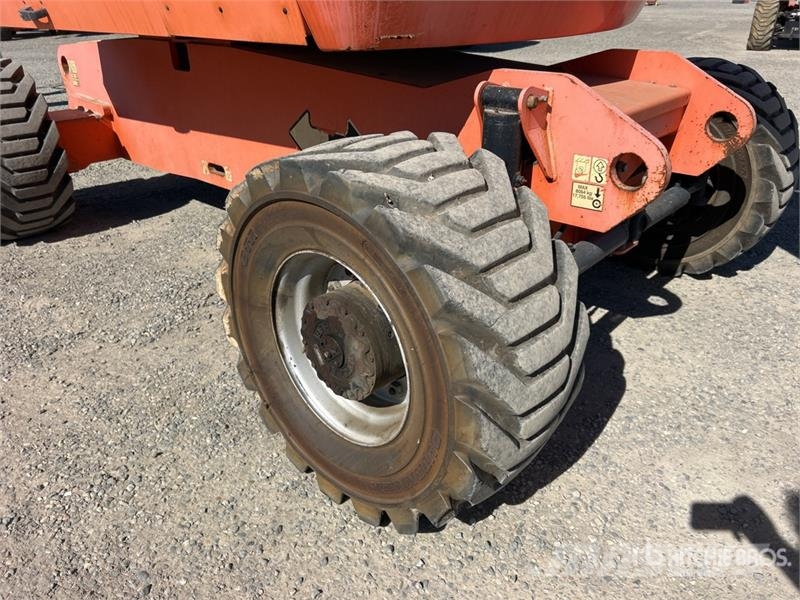 JLG 800 AJ Diesel Articulating Boom Lift Zglobne podizne platforme