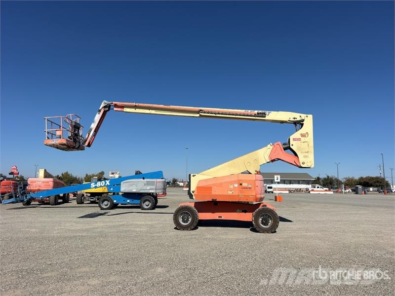 JLG 800 AJ Diesel Articulating Boom Lift Zglobne podizne platforme