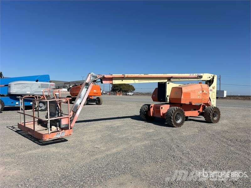 JLG 800 AJ Diesel Articulating Boom Lift Zglobne podizne platforme