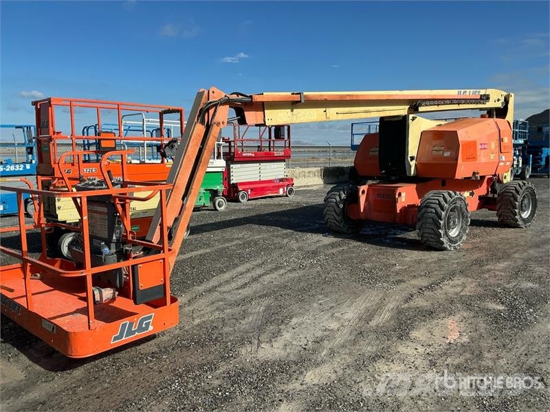 JLG 800AJ 4WD Diesel Articulating Boom Lift Articulated boom lifts
