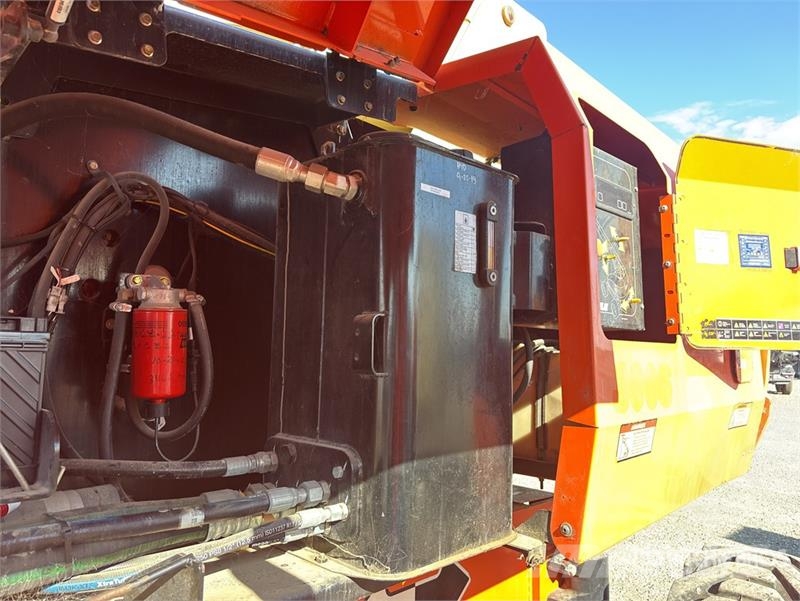 JLG 800S 2WD Diesel Telescopic Boom Lift Teleskopbühnen