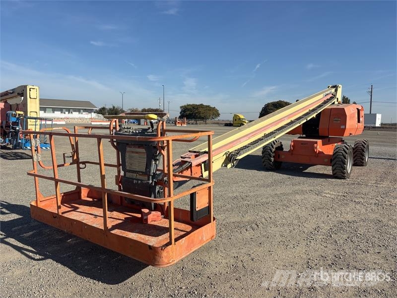 JLG 800S 2WD Diesel Telescopic Boom Lift Nacelles télescopiques