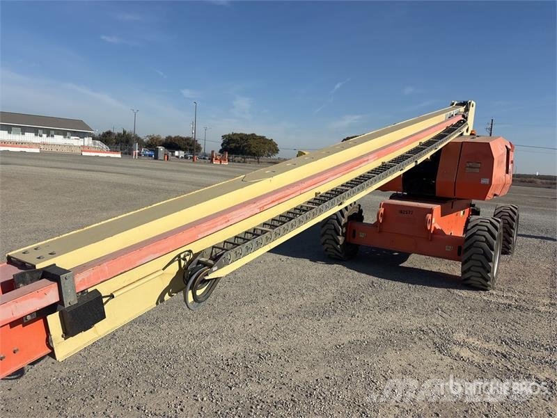 JLG 800S 2WD Diesel Telescopic Boom Lift Nacelles télescopiques