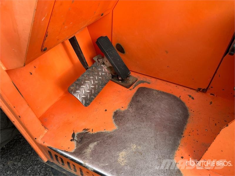 JLG 8042 Teleskopické manipulátory