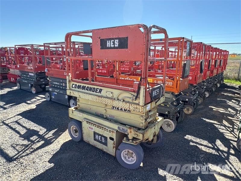 JLG CM1732 Electric Scissor Lift Plataformas tijera