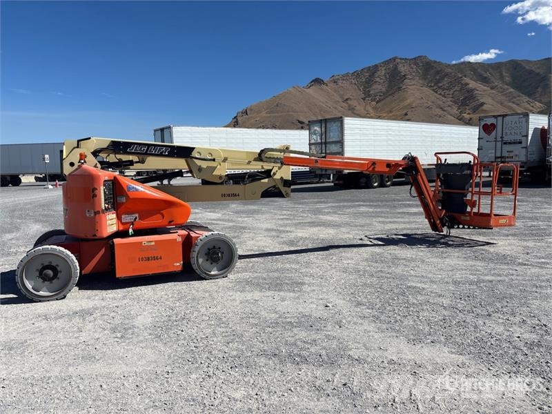 JLG E450AJ 2WD Electric Articulating Boom Lift Karos emelők