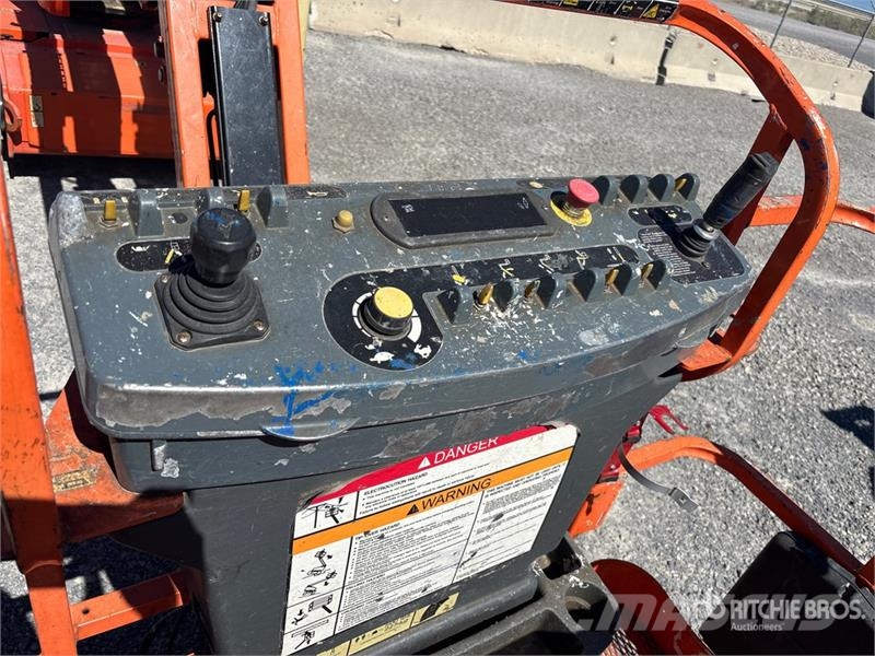 JLG E450AJ Articulating Boom Lift Gelenkteleskoparbeitsbühnen