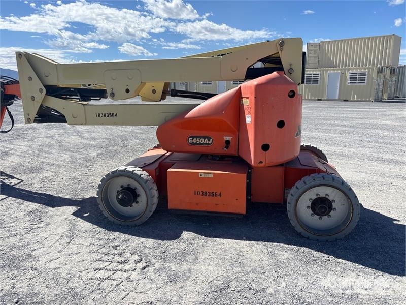 JLG E450AJ Articulating Boom Lift Gelenkteleskoparbeitsbühnen