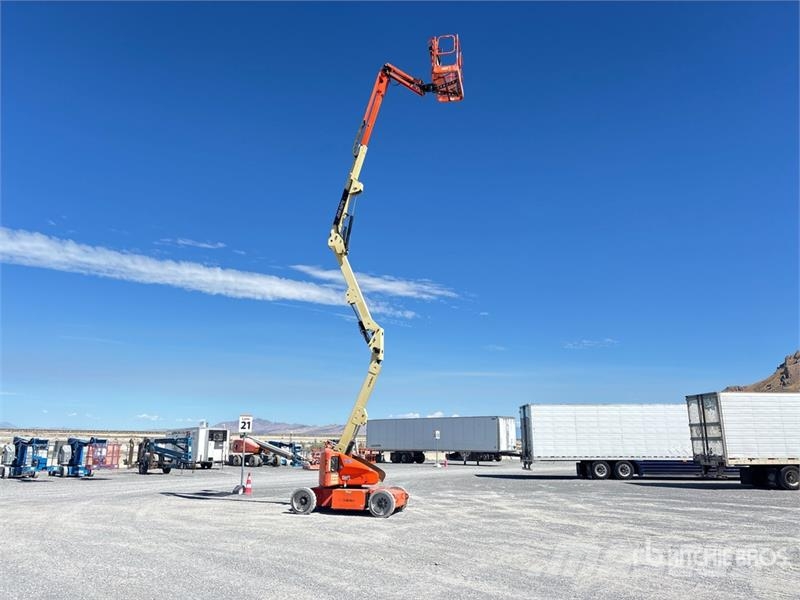 JLG E450AJ Articulating Boom Lift Gelenkteleskoparbeitsbühnen
