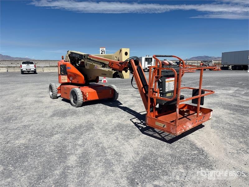 JLG E450AJ Articulating Boom Lift Gelenkteleskoparbeitsbühnen