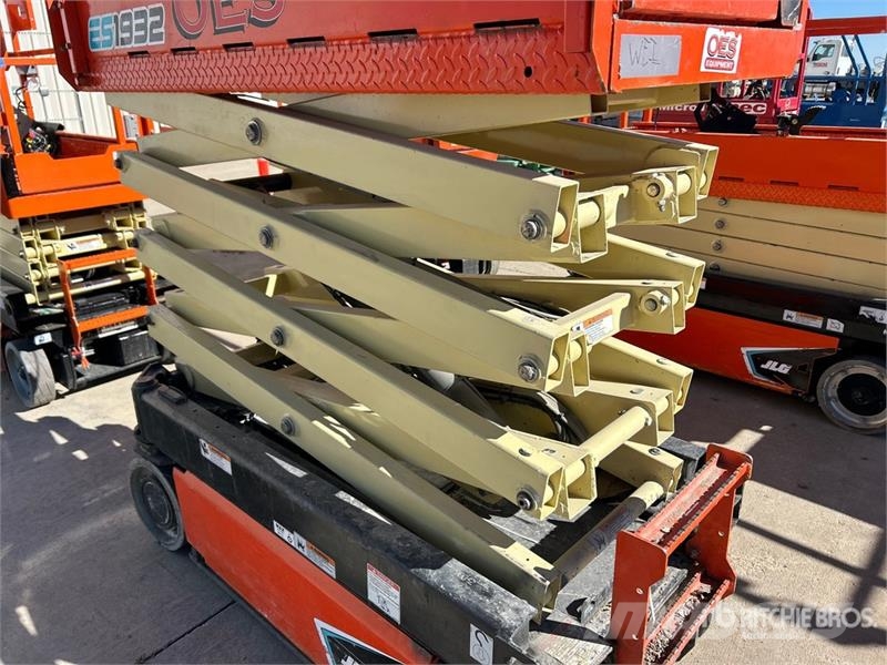 JLG ES1932 Electric Scissor Lift Scissor lifts