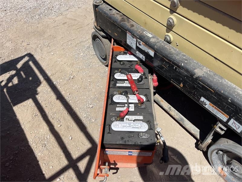 JLG ES1932 Electric Scissor Lift (Inoperable) 剪式升降機