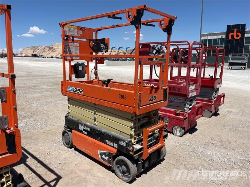 JLG ES1932 Electric Scissor Lift (Inoperable) 剪式升降機