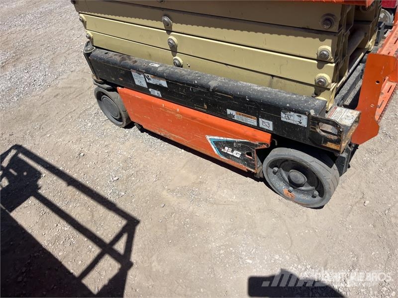 JLG ES1932 Electric Scissor Lift (Inoperable) 剪式升降機