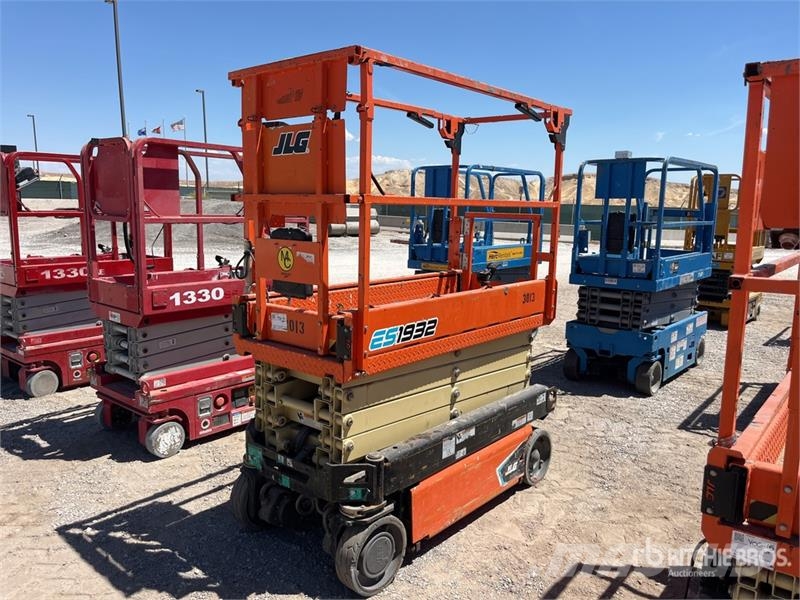 JLG ES1932 Electric Scissor Lift (Inoperable) 剪式升降機