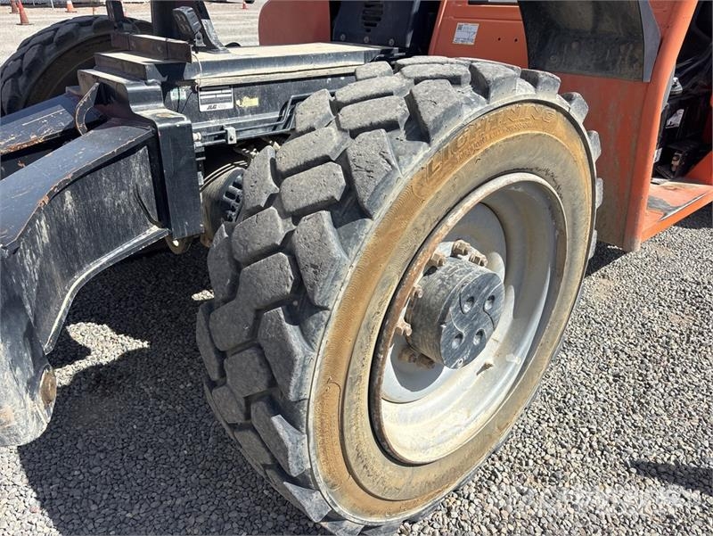 JLG G12-55A Teleskopski viličarji