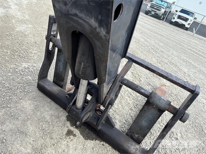 JLG G9-43A 伸縮臂操作車