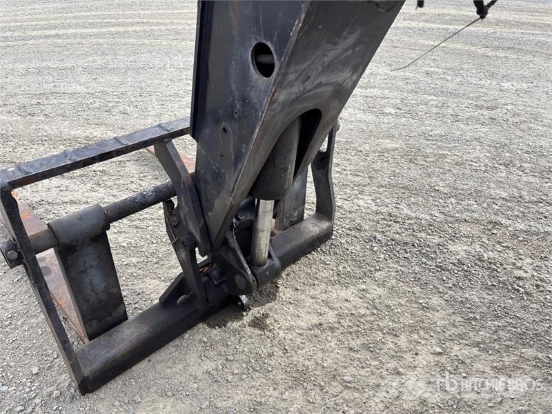 JLG G9-43A 伸縮臂操作車