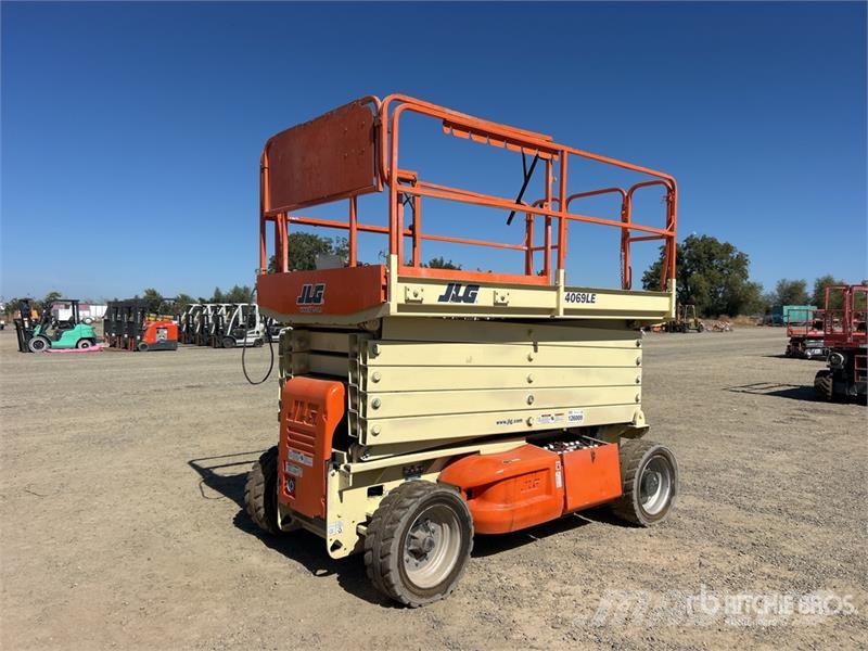JLG M4069LE Elevadores de tesoura