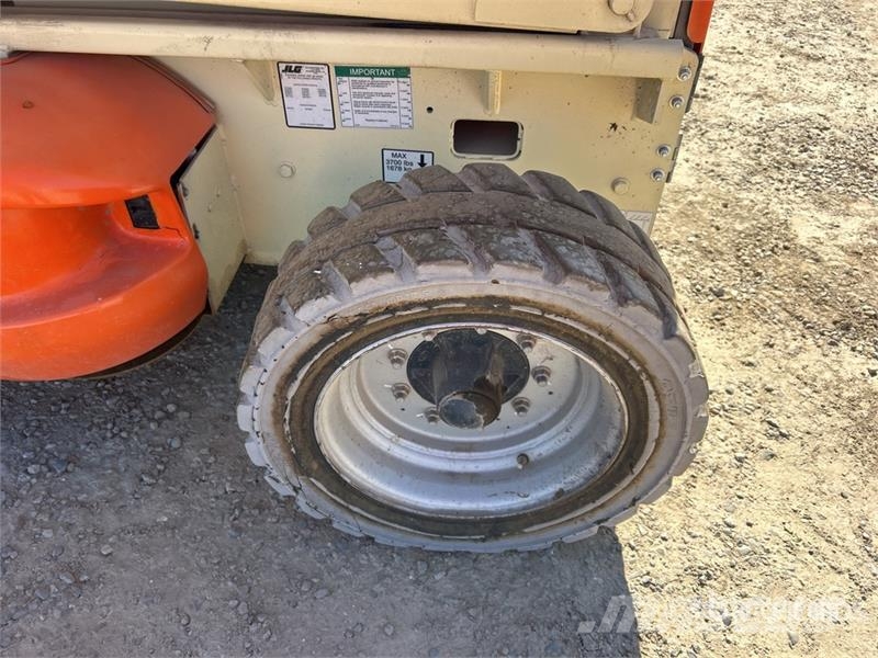 JLG M4069LE Elevadores de tesoura