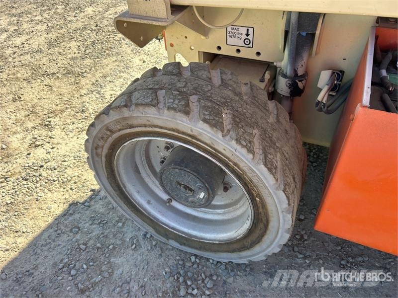 JLG M4069LE Elevadores de tesoura