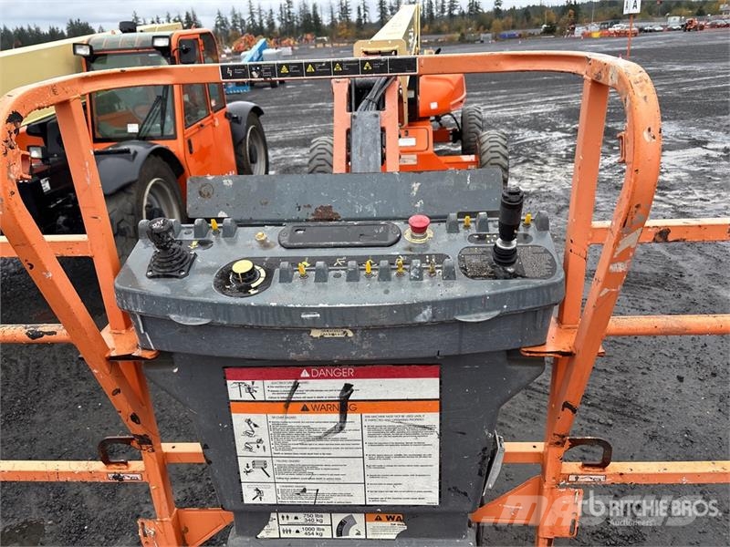JLG M600JP 2WD Hybrid Telescopic Boom Lift 伸縮臂高空作業車
