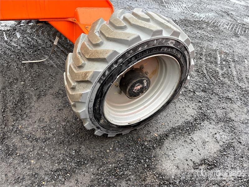 JLG M600JP 2WD Hybrid Telescopic Boom Lift 伸縮臂高空作業車