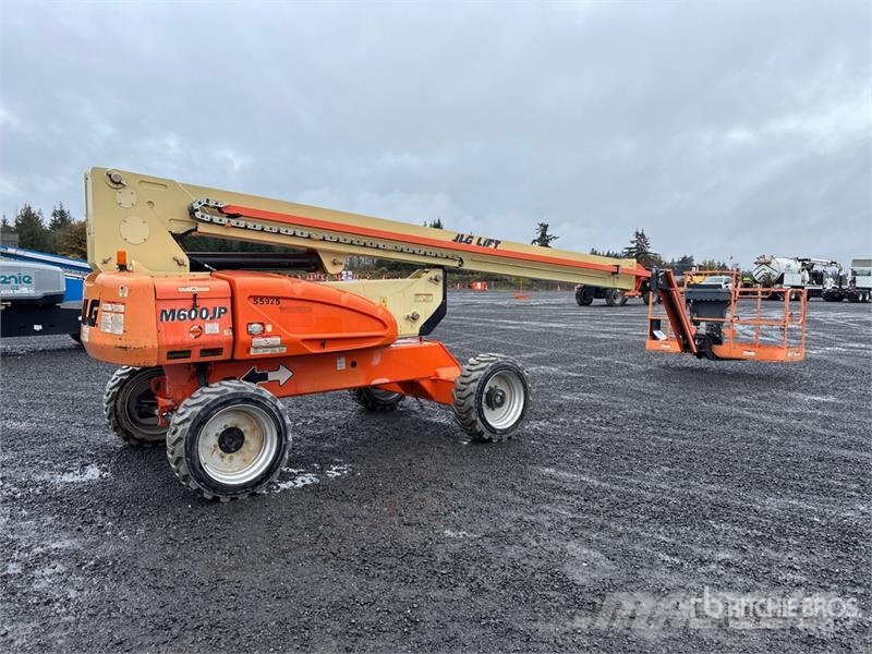 JLG M600JP 2WD Hybrid Telescopic Boom Lift 伸縮臂高空作業車