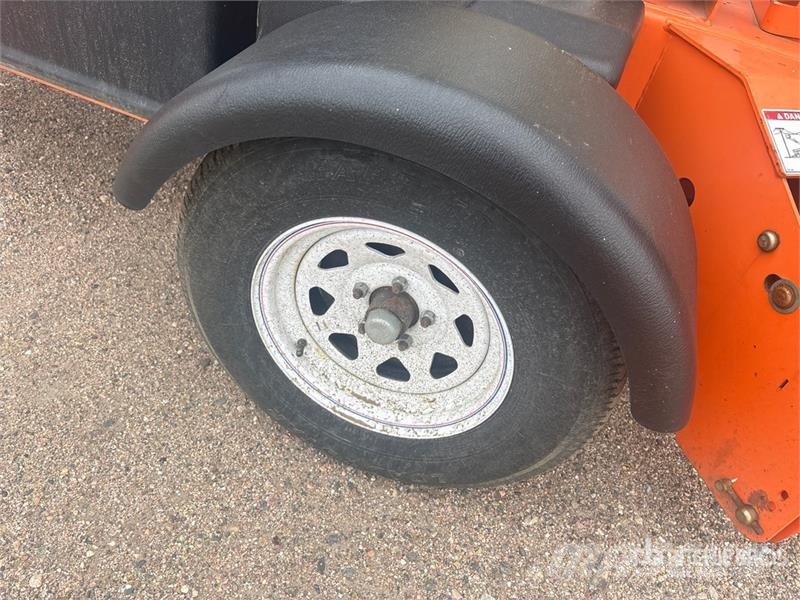 JLG T-350 Towable Lift Plataformas aéreas montadas em reboque