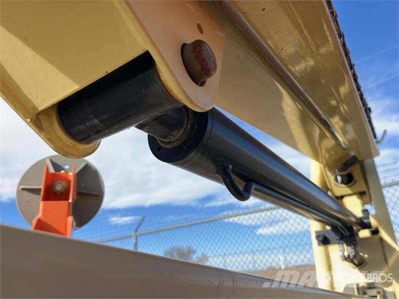 JLG T-350 Towable Lift (Inoperable) Plataformas remolcables